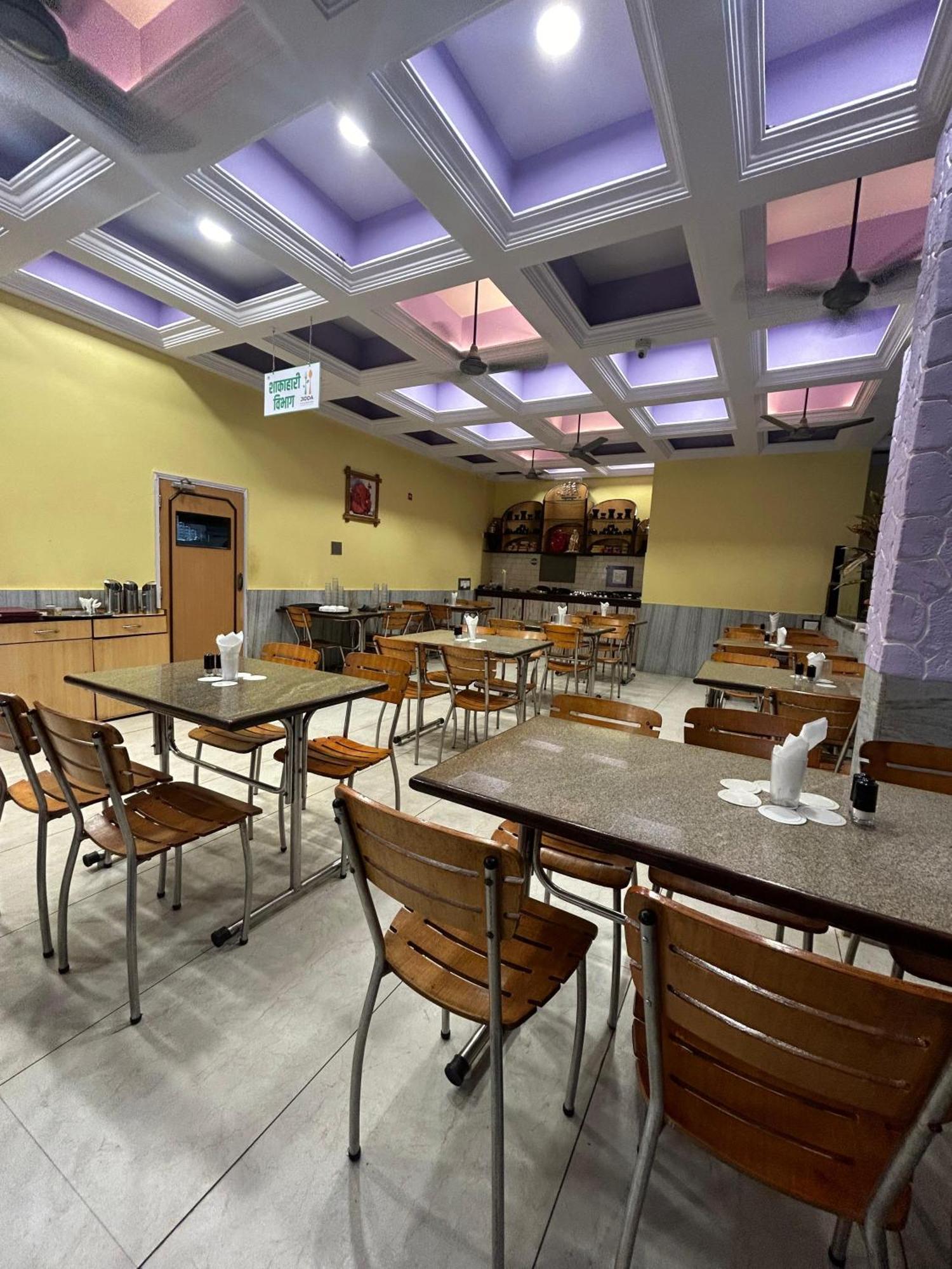 Hotel Prabha Ratnagiri Exterior photo